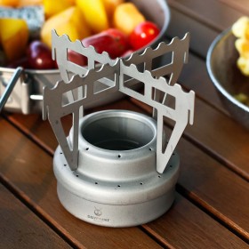 Titanium alcohol stove with windshield